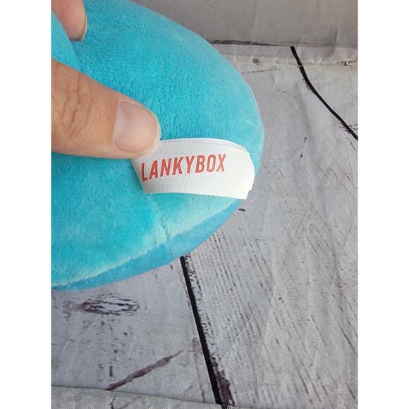 LankyBox 7 Inch Plush Thicc SHARK Stuffed Animal Toy - Picture 6 of 7